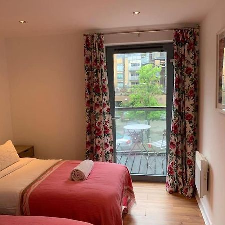 Brownberry Tree Serviced Apartment CBG Εξωτερικό φωτογραφία