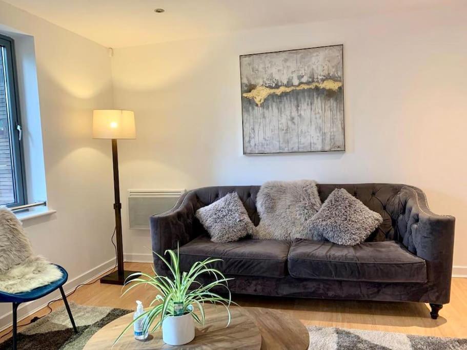 Brownberry Tree Serviced Apartment CBG Εξωτερικό φωτογραφία